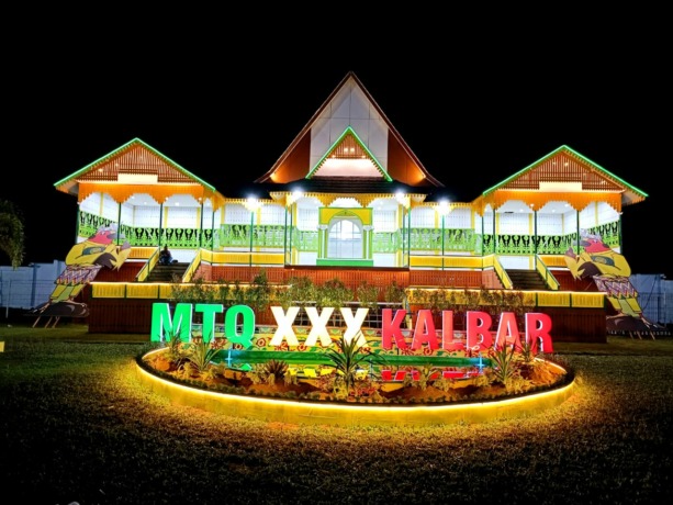 VENUE UTAMA: Stadion Panglima Tentemak menjadi venue utama MTQ XXX Kalbar di Kabupaten Ketapang tahun 2022. Lokasi ini menjadi yang terluas karena panggung utama dibangun di dalam stadion.