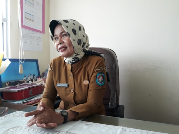Asih M Waluyan, Kepala Bidang Pemberdayaan Perempuan, Dinas Pemberdayaan Perempuan, Perlindungan Anak, Pengendalian Penduduk, dan Keluarga Berencana (DP3KB) Kubu Raya.