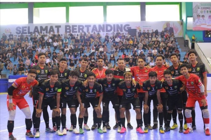 MENANG: Tim Futsal Putra Sanggau melaju ke final digelaran Porprov XIII Kalbar. IST