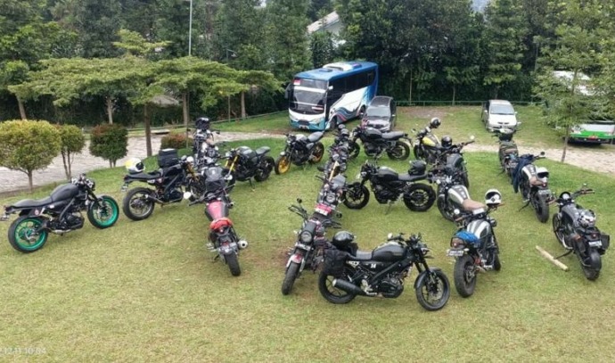 Komunitas XSR Brotherhood Indonesia (XBI) Jakarta & XBI Jawa Barat dalam kegiatan Motocamp di Bogor.
