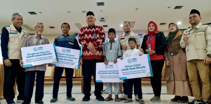 Khitanan Sehat: General Manager PLN UID Kalbar, Mochamad Soffin Hadi, hadir dalam acara khitanan sehat untuk anak yatim dan dhuafa yang dilaksanakan di Kantor PLN UP3 Pontianak, Jalan Ahmad Yani Pontianak, pada Rabu tanggal 28 Desember 2022.