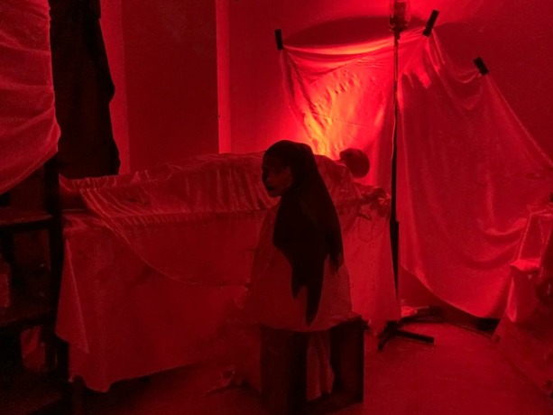 Penampakan Kuntilanak di Gedung Parkir Pontianak, Rabu (25/1). foto Shando Safela