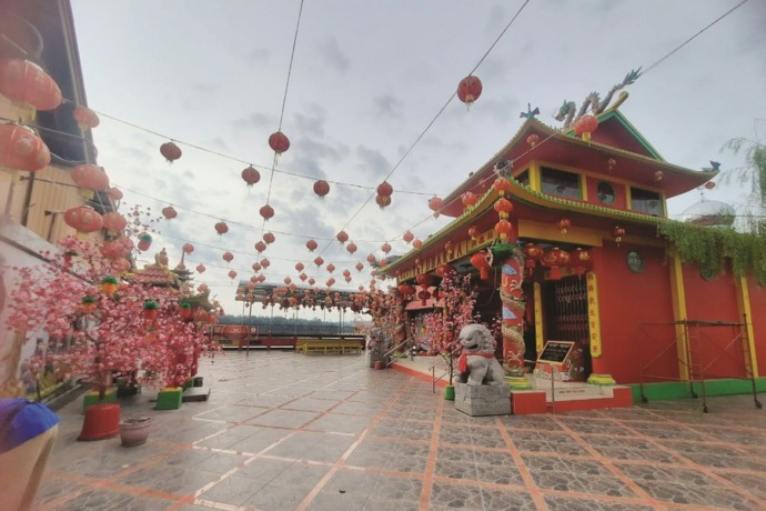 MERIAH : Pekong Tri Dharma Sanggau tampak meriah menyambut Perayaan Imlek 2574. IST/SGG/SANGGAU