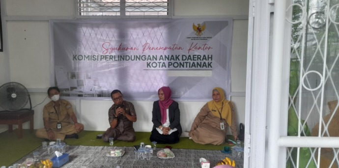 KANTOR: Selamatan penempatan kantor baru KPAD Pontianak. (IST)