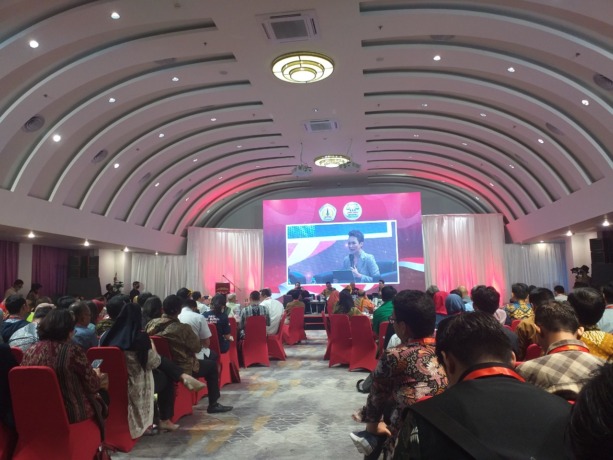 SOSIALISASI: Fakultas Hukum Untan kerja sama dengan Mahupiki menggelar sosialisasi Undang-Undang Nomor 1  Tahun 2023, Rabu (18/1). (MARSITA RIANDINI/PONTIANAK POST)