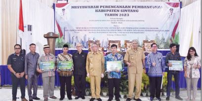 PROKOPIM FOR PONTIANAK POST MUSREMBANG: Pemerintah Kabupaten Sintang menggelar Musyawarah perencanaan pembangunan (Musrembang) Kabupaten Sintang tahun 2023, di Gedung Pancasila Sintang, pada Selasa (14/3).