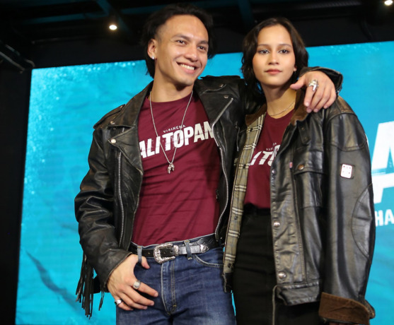 Jefri Nichol dan Luthesa saat jumpa pers film Ali Topan di Jakarta, Senin (27/02/2023).--Foto: Imam Husein/Jawa Pos