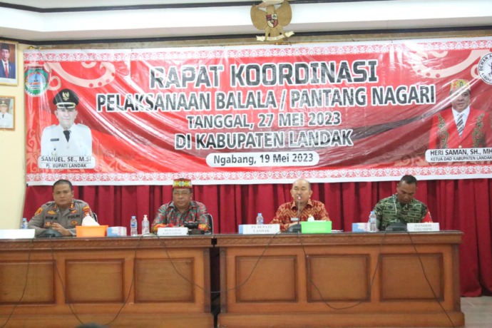 Rapat koordinasi pelaksanaan Balala di kantor DPRD Landak, Jumat (19/5). (ISTIMEWA)