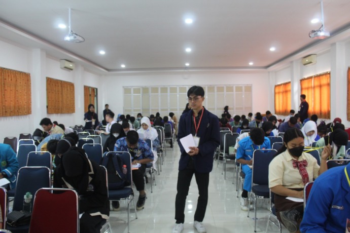 salah satu kegiatan lomba pada Komet ke 19 Himatika. IST