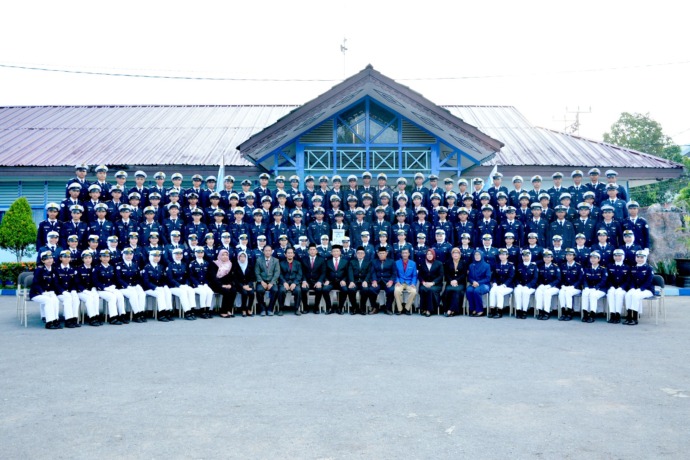 WISUDA: Foto para wisudawan angkatan 52 SUPM Pontianak. IST