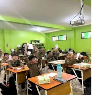 Peran aktif siswa dalam kegiatan Edukasi Genetika dan Kelainan Genetika. (IST)