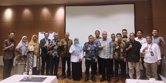 Pemerintah Provinsi Kalimantan Barat mengikuti Rapat Koordinasi Nasional Proposal Green Climate Fund (GCF) bersama Kementerian Lingkungan Hidup dan Kehutanan (LHK) serta Badan Pengelola Dana Lingkungan Hidup (BPDLH), Kementerian Keuangan di Jakarta (22/6)