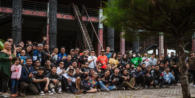 SUNMORI: Astra Motor Kalbar menggelar Sunmori bersama Bikers pelintas Benua Amerika yang  juga Youtuber Mario Iroth ,dan komunitas Honda CB150X di Pontianak.