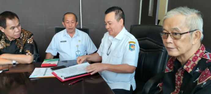Pimpinan DPRD Kalimantan Barat, menyerahkan tiga nama bakal calon Pj Gubernur Kalbar usulan DPRD kepada Kementerian Dalam Negeri pada hari Rabu (9/8).
