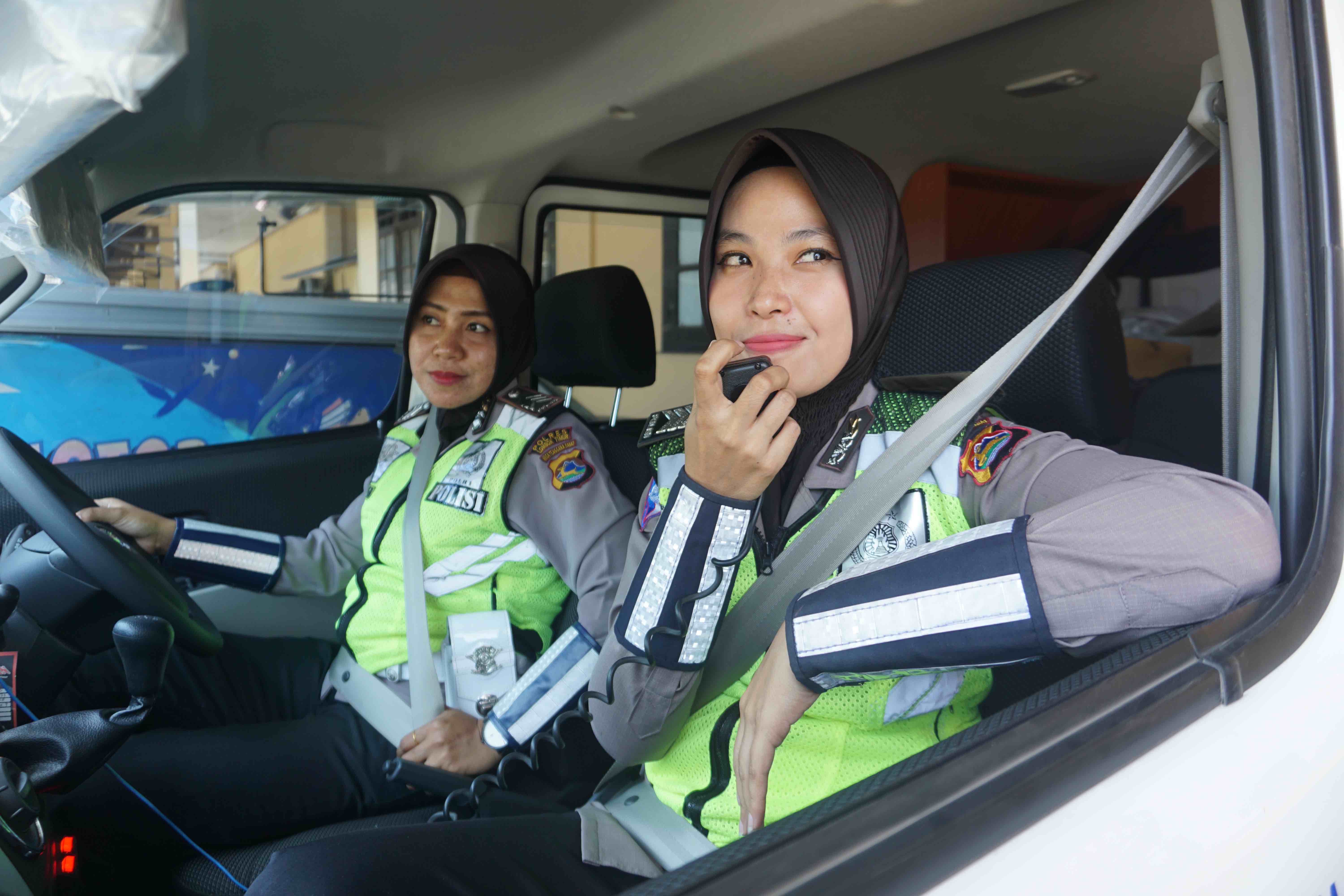 PENERANGAN KELILING: Tim penerangan keliling salat jumat Sat Lantas Polres Lotim sedang bersiap memberikan imbauan di Kantor Sat Lantas Polres Lotim.