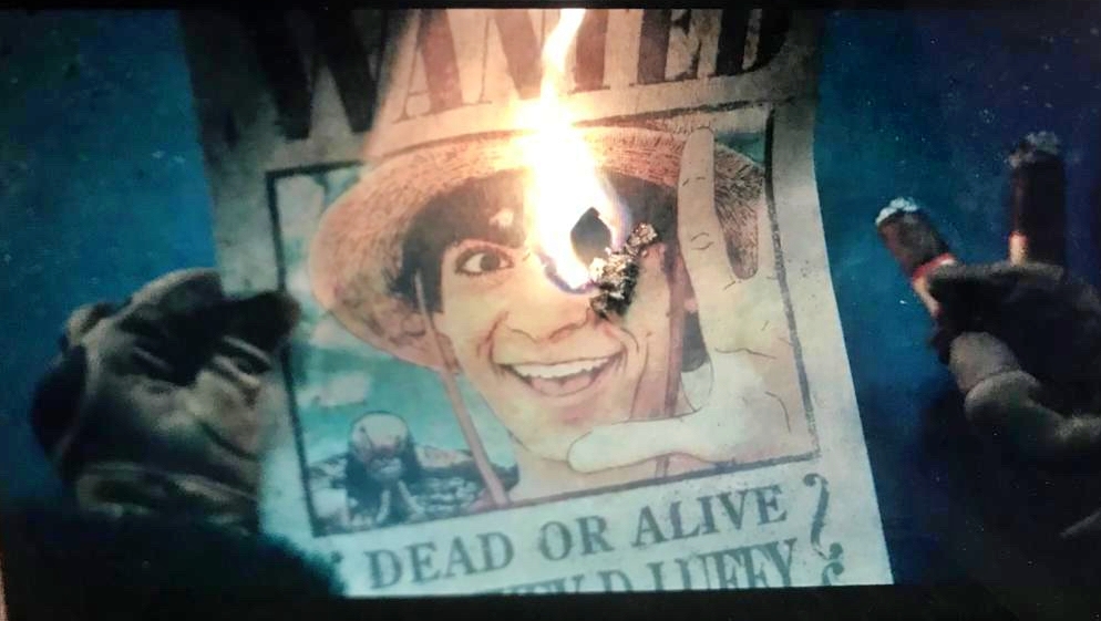 AKHIR EPISODE SEASON I: Sosok misterius membakar bounty Monkey D Luffy dengan cerutunya.