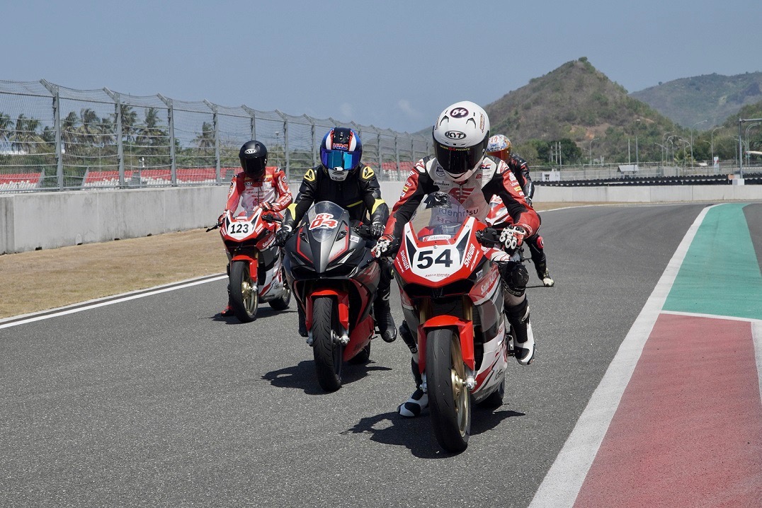 TES SIRKUIT: Komunitas Honda mengikuti CBR Track Day 2023, di Sirkuit Internasional Mandalika, Minggu (3/9).