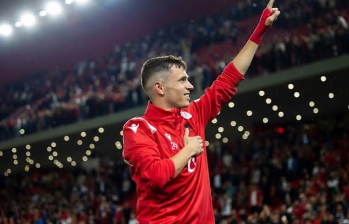 Jasir Asani berhasil mencetak satu gol ke gawang Polandia