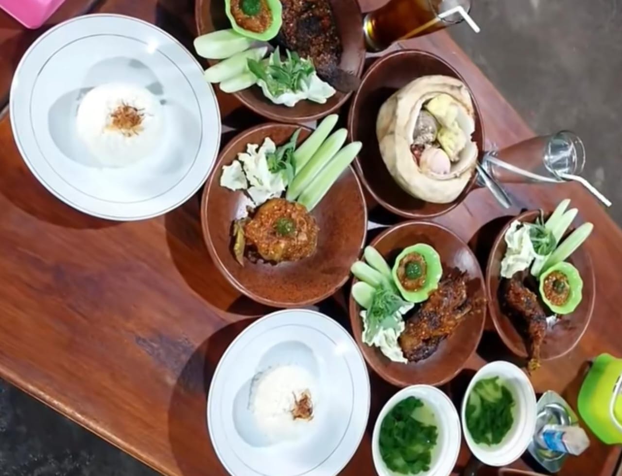 Beberapa Menu Warung Maiq Meres di Kota Mataram