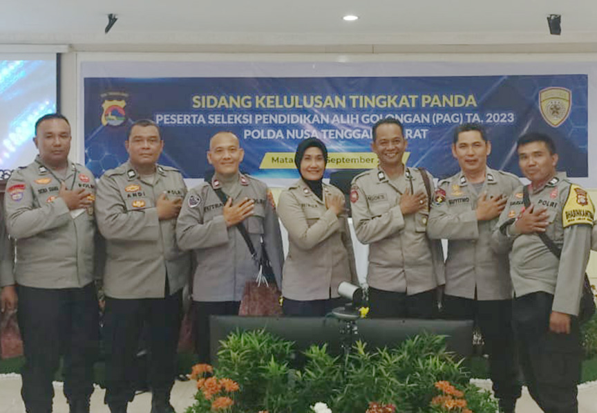 Para bintara Polri yang lulus seleksi pendidikan alih golongan.
