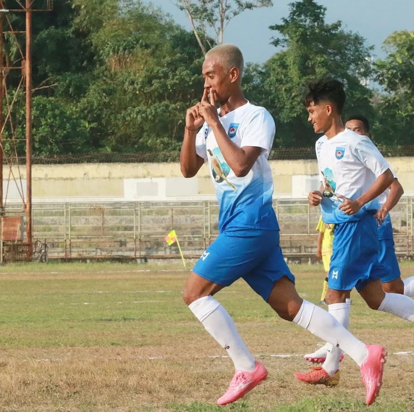 Fauzan Maulidan mencetak hattrick bagi PS Mataram dalam lanjutan Liga 3 Bank NTB Syariah 2023.