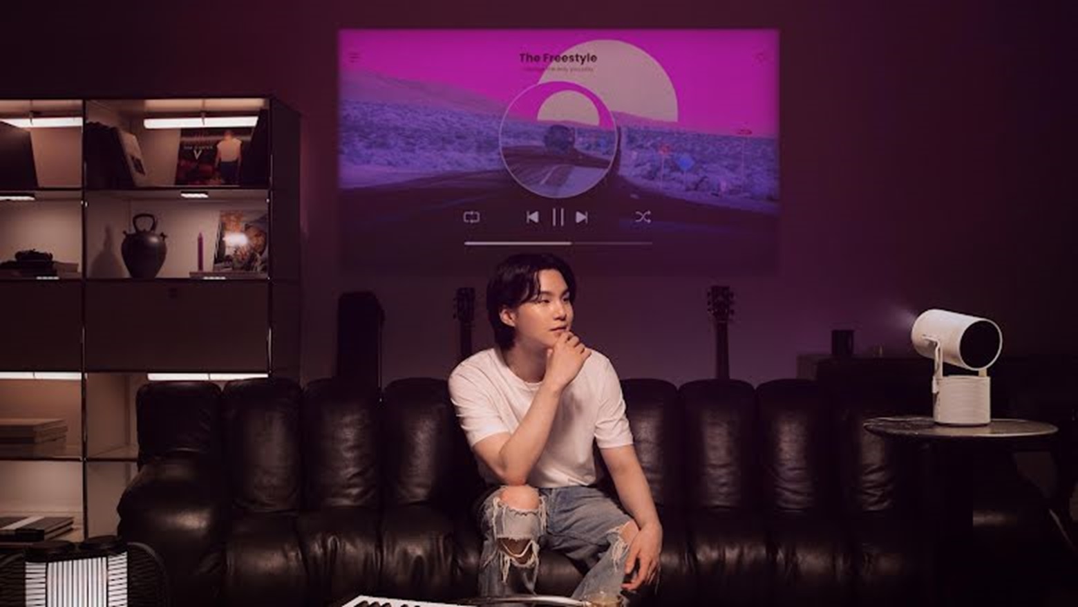 SUGA BTS dalam video