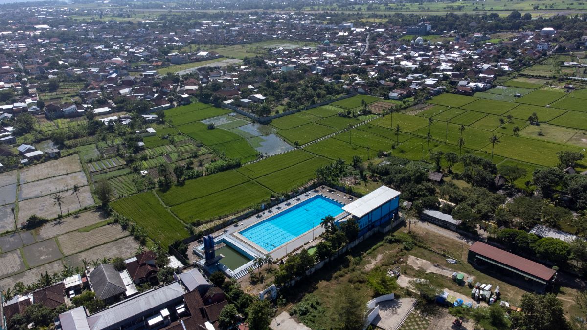 HARUS DIPERTAHANKAN: Salah satu kawasan ruang terbuka hijau di Kota Mataram terlihat indah dari atas, beberapa waktu lalu.
