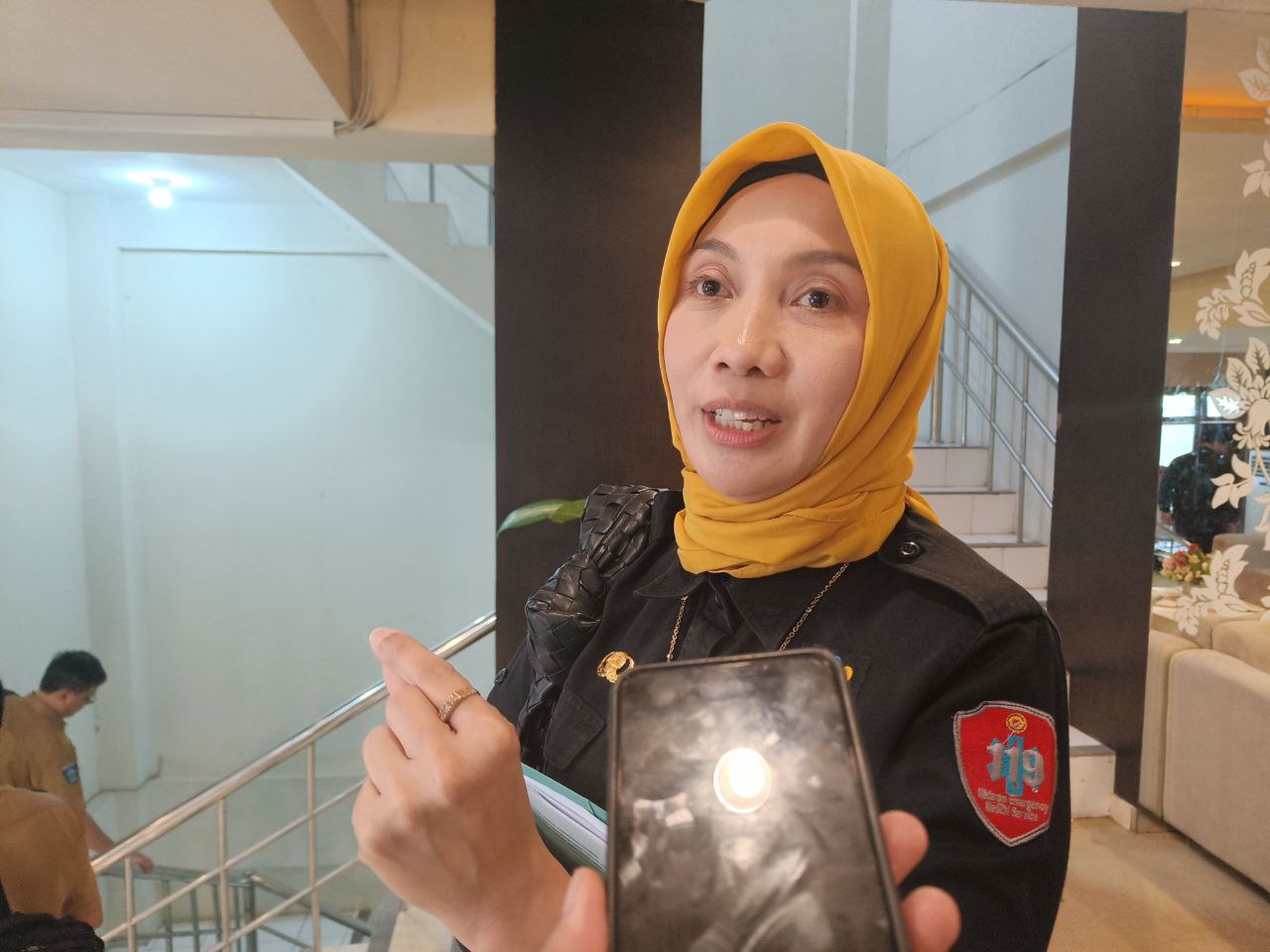 dr Hj Eka Nurhayati