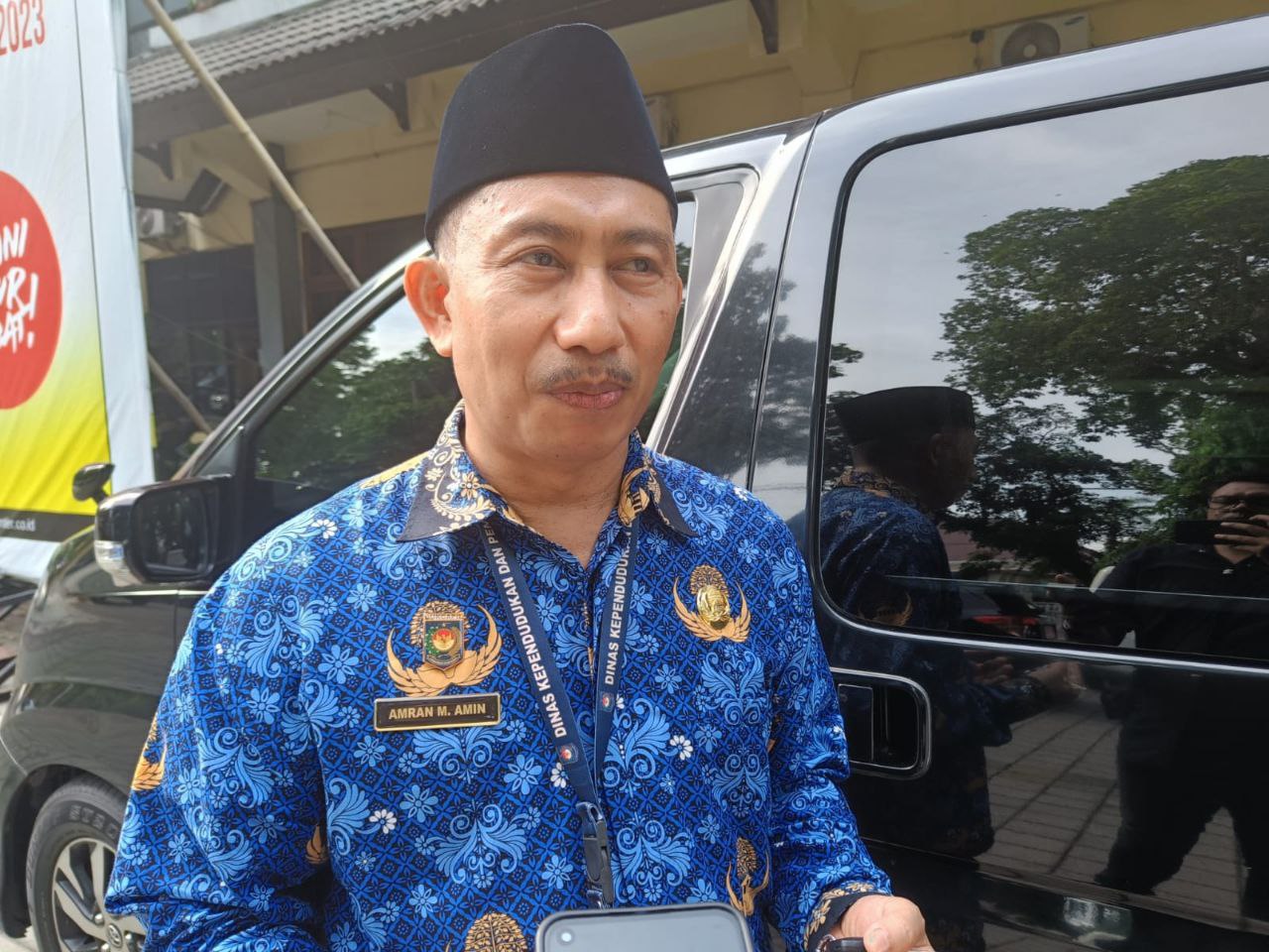 Amran M Amin