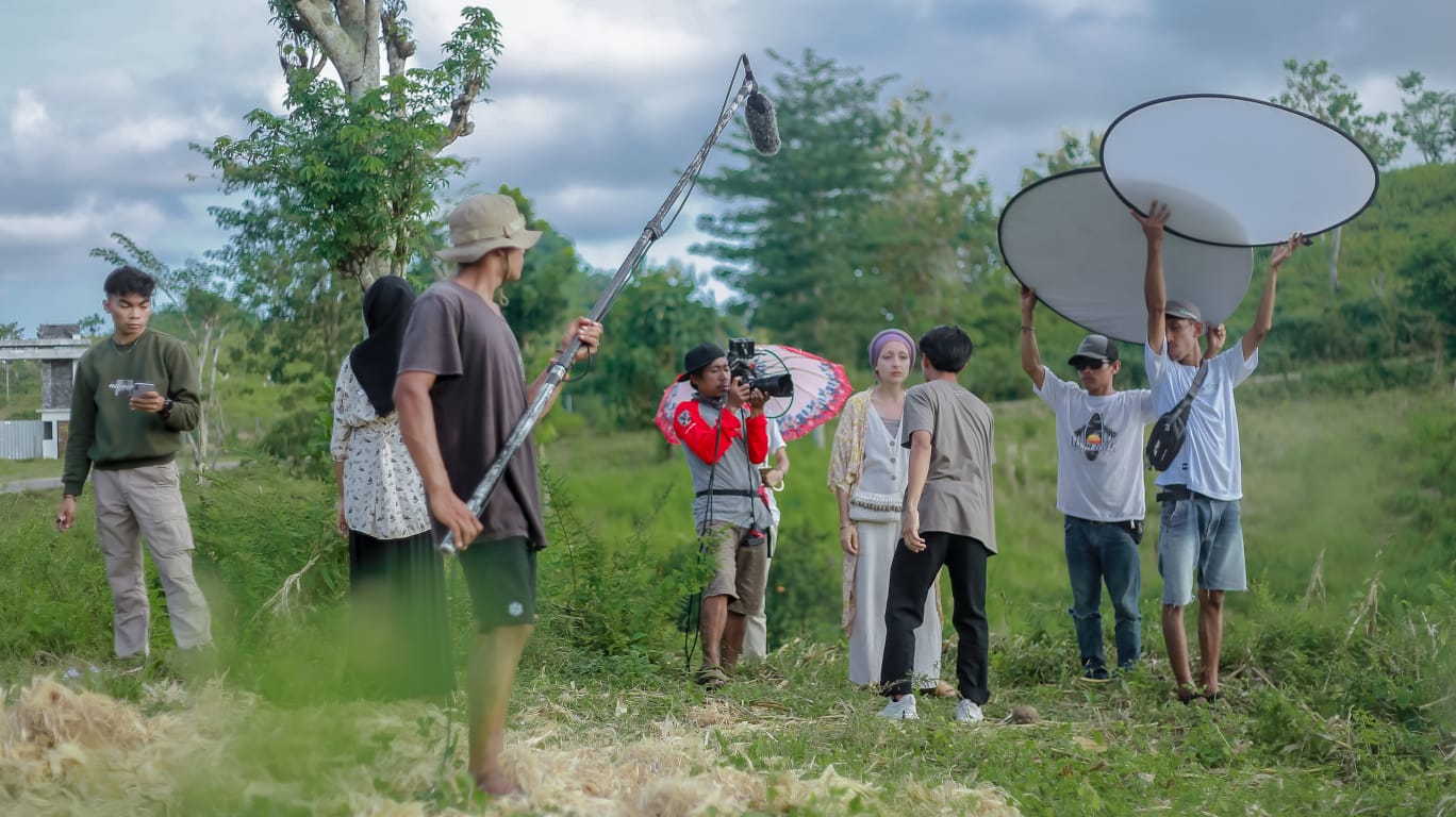 DIANGKAT DARI KISAH NYATA: Melissa dan Indra Sasak saat beradu akting dalam mini series Melissa, Lombok I