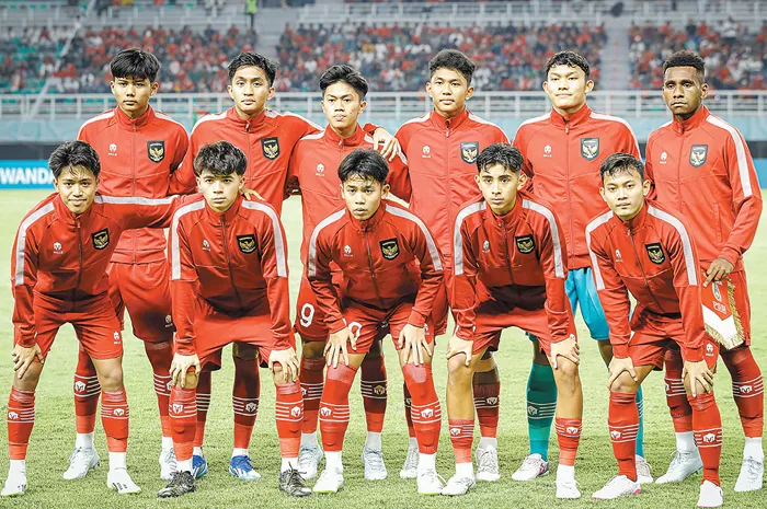 Sepak bola usia muda butuh pembinaan dan kompetisi yang berjenjang, agar bisa bersaing hingga level dunia.