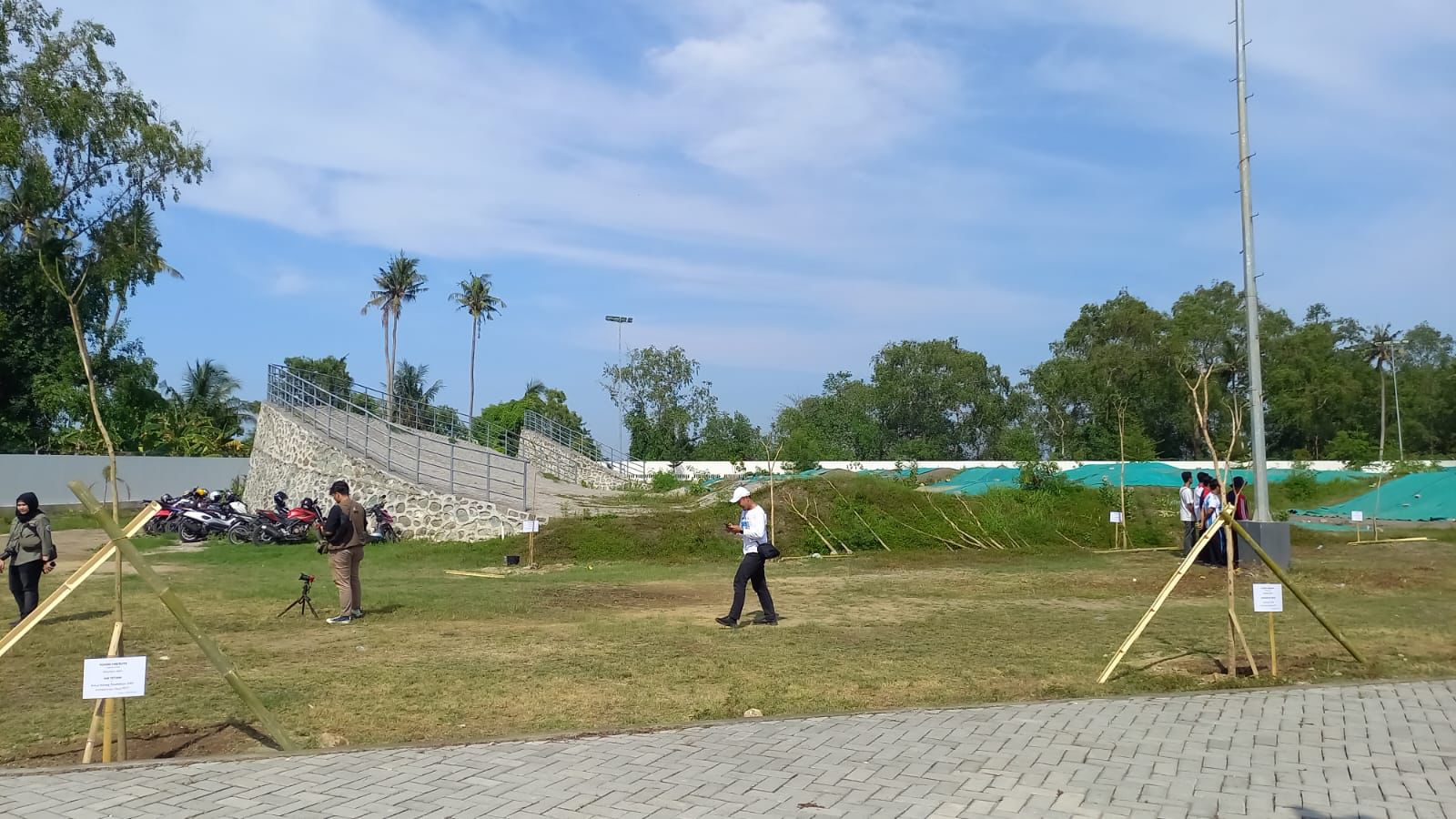 LOKASI: Bike Parke Meninting Lombok Barat yang dicanangkan sebagai public space yang menghasilkan pendapatan bagi daerah.