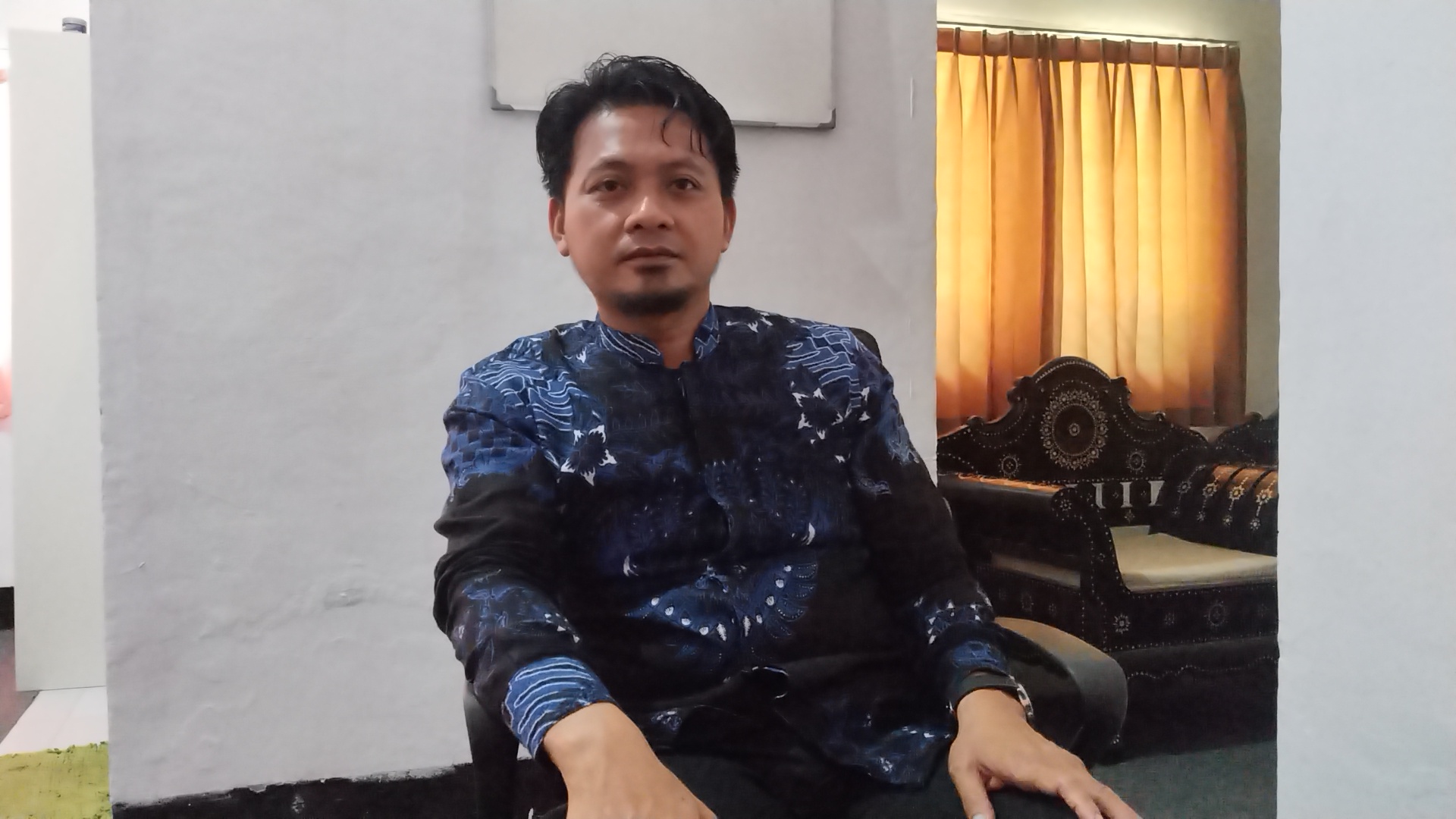 Ketua KPU Lombok Tengah Lalu Darmawan