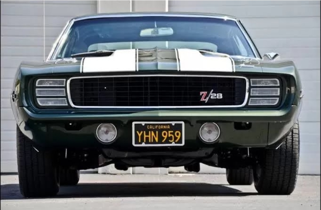 Foto: Ilustrasi: Chevrolet Camaro generasi pertama yang diproduksi pada tahun 1960-an silam. (Petrolicious).