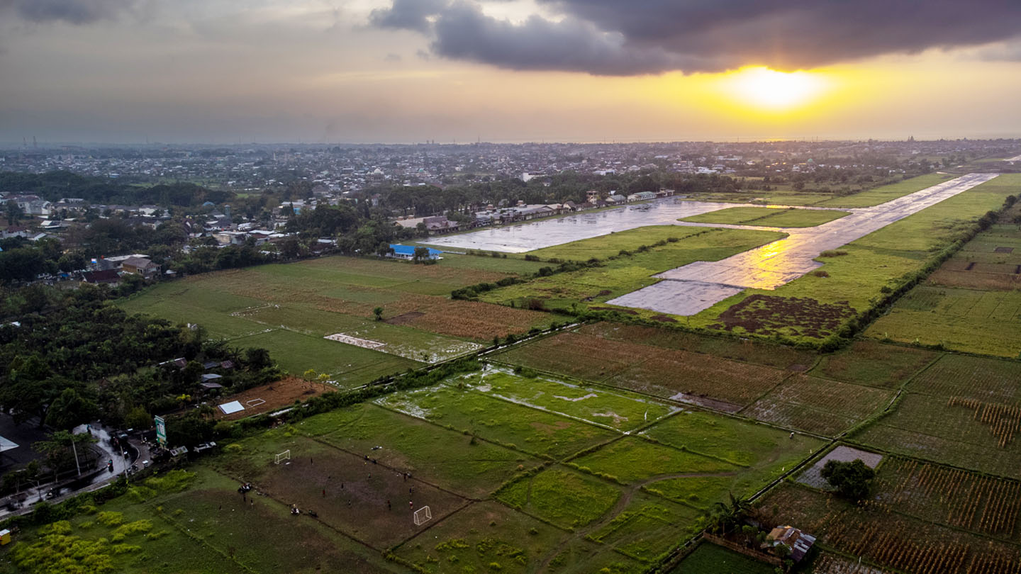 Tampak dari udara aset yang dikelola PT Angkasa Pura di eks Bandara Selaparang cukup luas. Sampai saat ini pihak Angkasa Pura belum membayar PBB-nya.