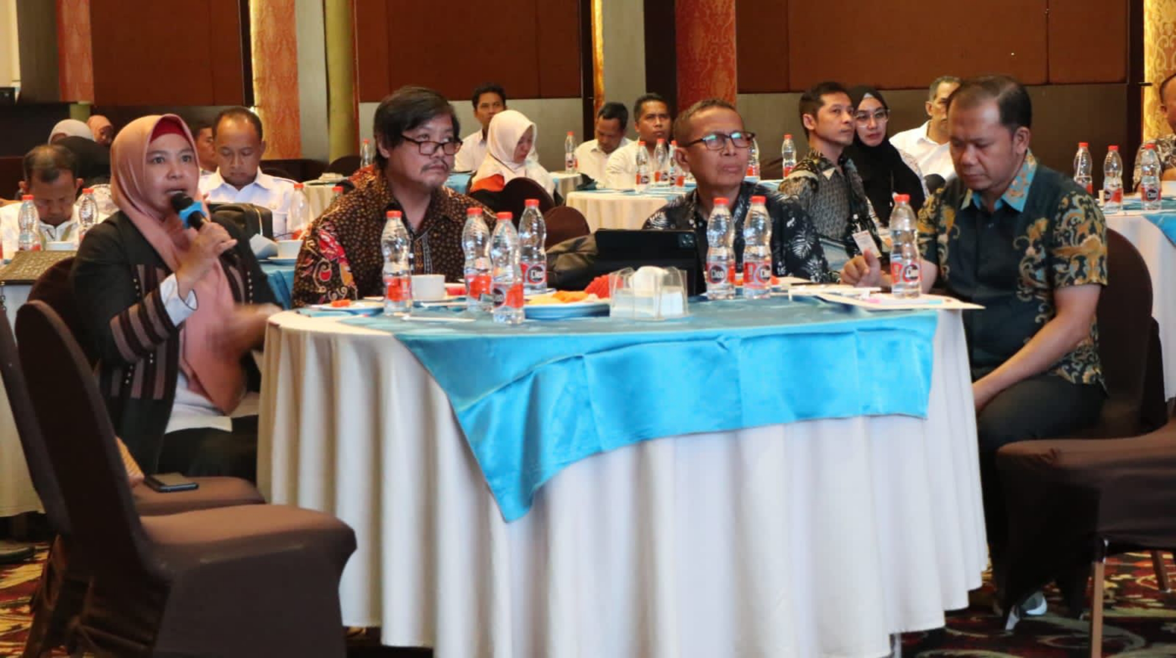 TEMU BISNIS: Sejumlah stakeholder industri yang ikut dalam kegiatan temu bisnis pengelolaan kawasan industri di NTB. (IST/LOMBOK POST)