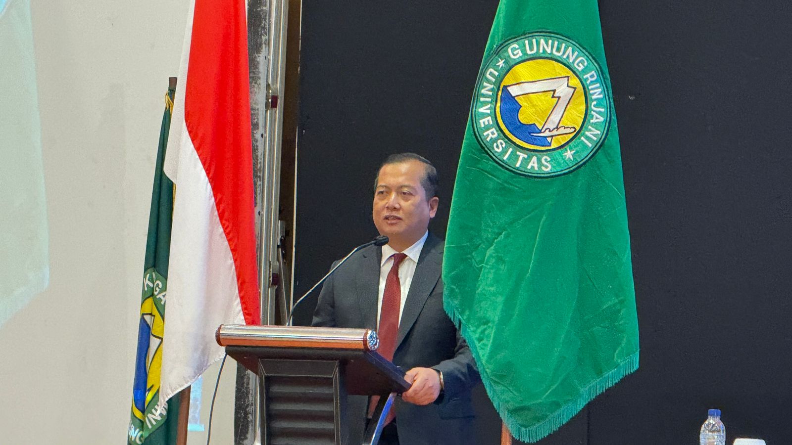 Lalu Muhammad Iqbal