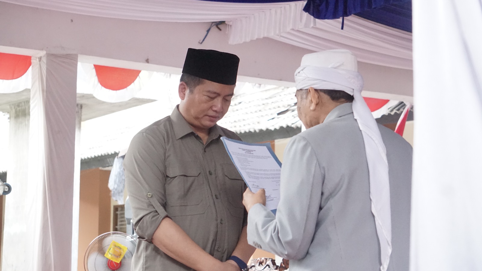 TGH Syamsul Rizal Najamudin dan Lalu Muhammad Iqbal