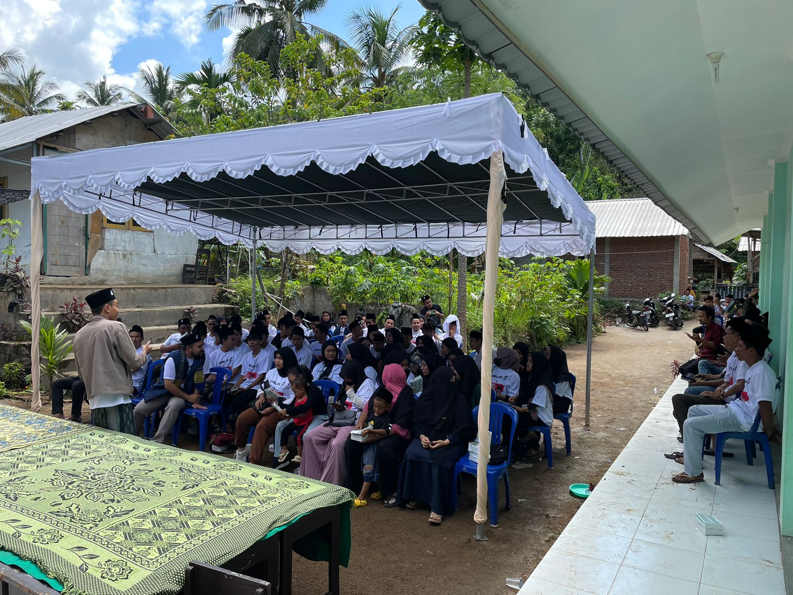 Relawan ADIL GAMA Lombok Barat bersama Remaja Masjid