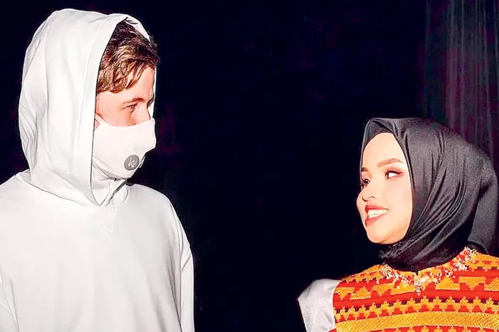 KOLABORASI: Putri Ariani dan Alan Walker merilis Who I Am, Kamis (4/1/2024).