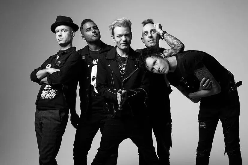 Sum 41  akan mengucapkan perpisahan kepada para penggemarnya atau yang sering disebut dengan