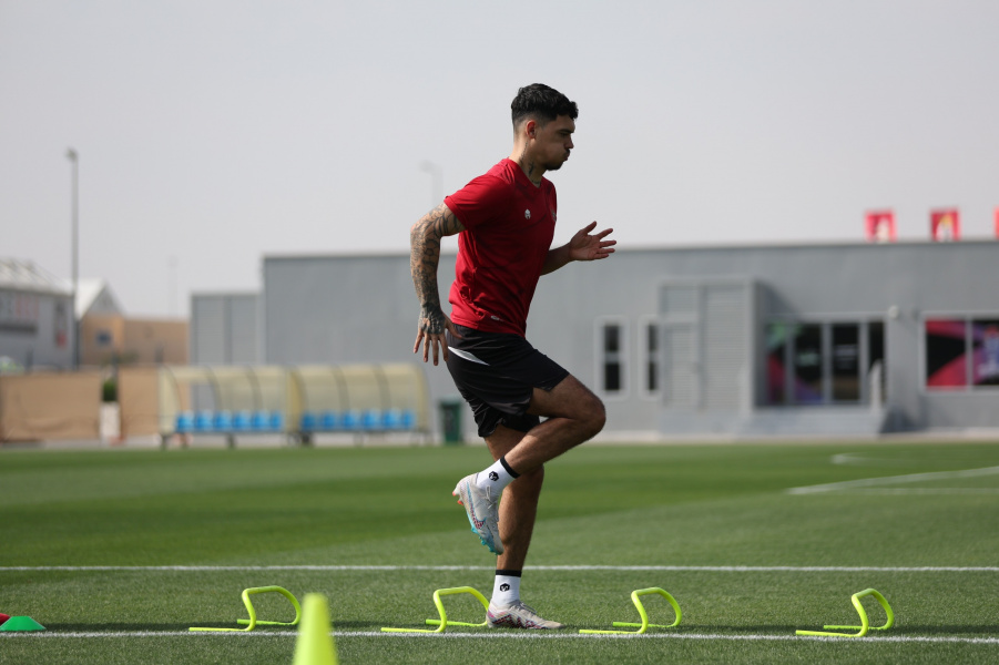 Shayne Pattynama siap diturunkan melawan Vietnam. (foto : PSSI)