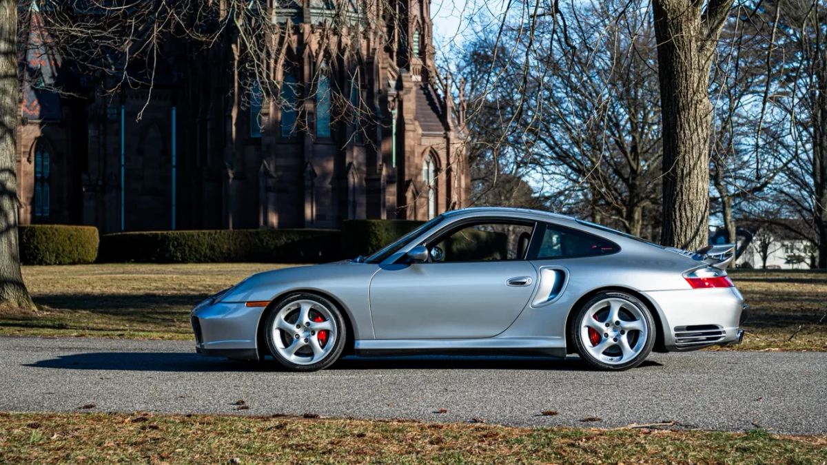 Porsche 911 Turbo 2003. (Dok. Bring A Trailer)