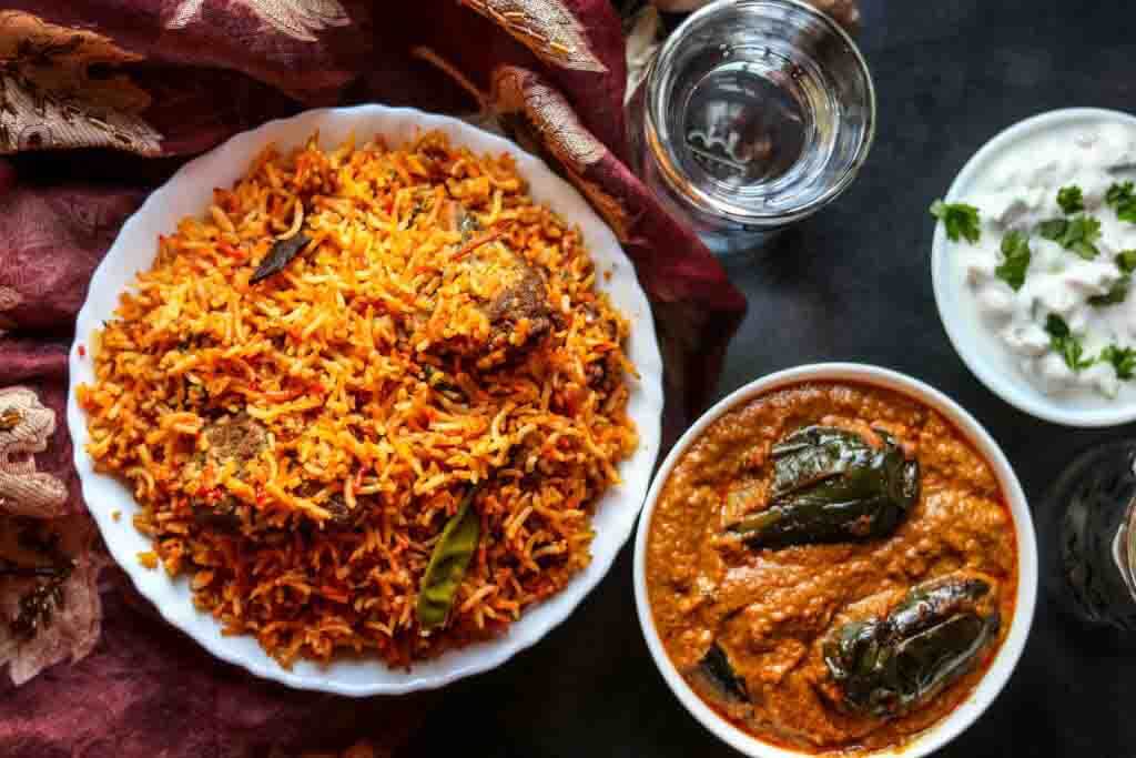 Kata biryani berasal dari bahasa Persia "birian", yang berarti digoreng sebelum dimasak. (foto : thewingedfork.com)