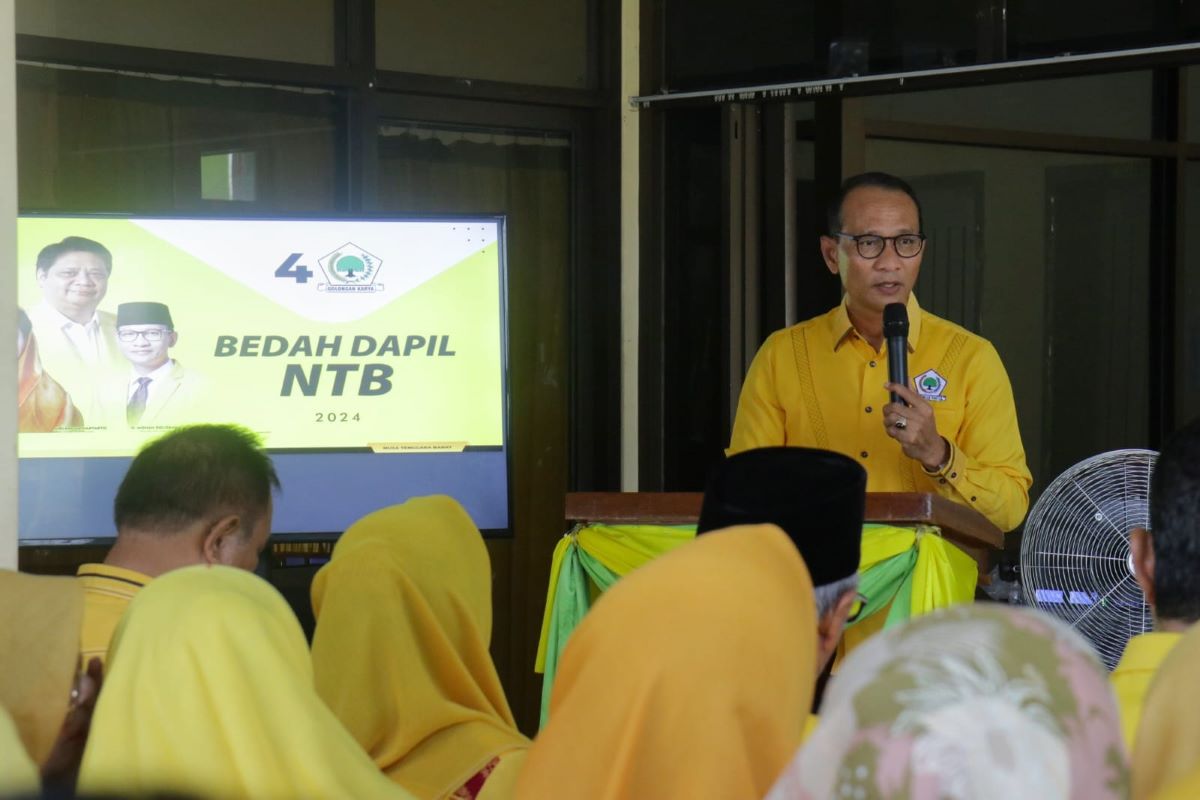 Ketua DPD Partai Golkar NTB H Mohan Roliskana