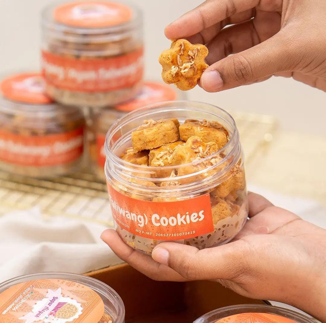 VARIAN BARU: Inilah contoh produk kue kering buatan Dapur Aisyah, bernama kue ayang atau ayam Taliwang.