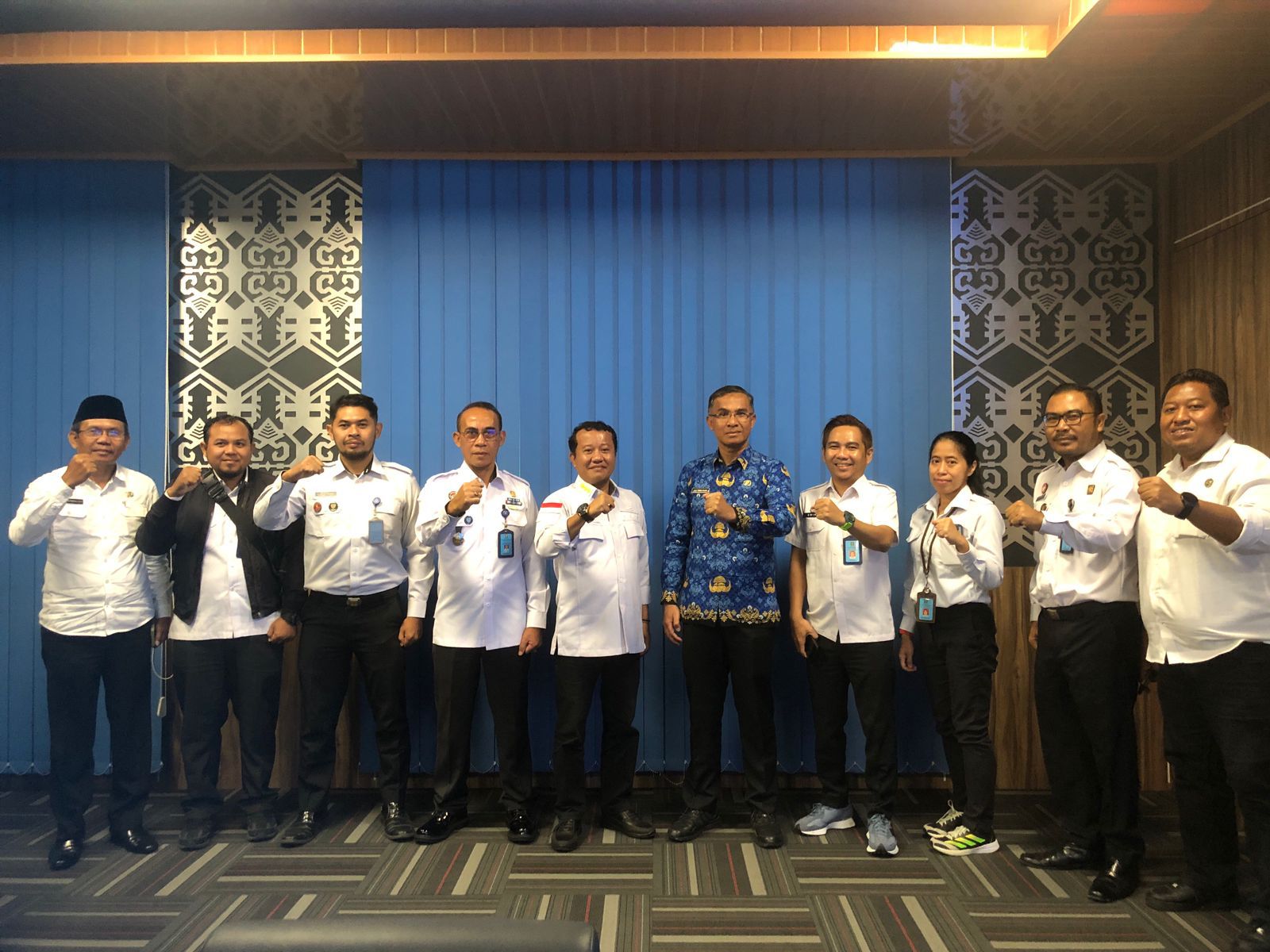 KOORDINASI: Kepala Bidang HAM Kemenkumham NTB Pungka M Sinaga beserta tim diterima Sekda Loteng Lalu Firman. (Dok.Kemenkumham NTB)