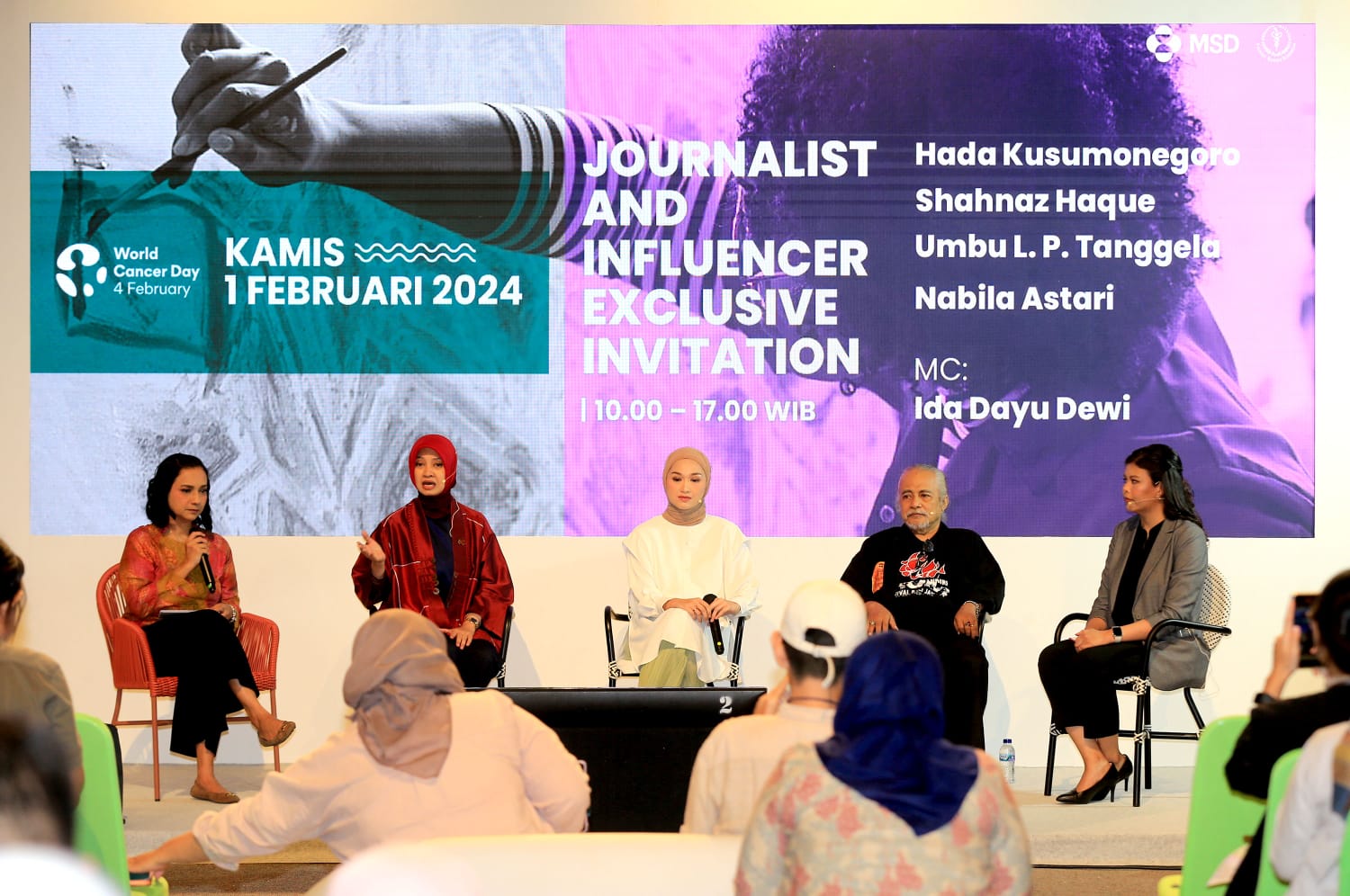 BAHAS KANKER: Pameran seni yang digelar MSD dam YKI juga diisi dengan berbagai talk show edukasi dan seminar kesehatan bertajuk &lsquo;Ngobrolin Kanker&rsquo;.