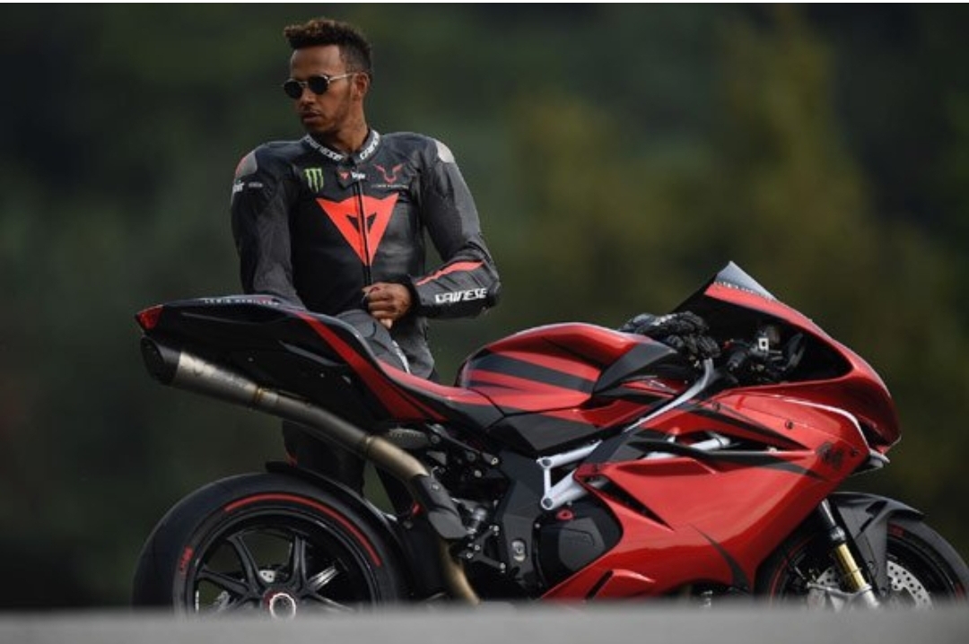 Lewis Hamilton. (foto : paddock-gp)