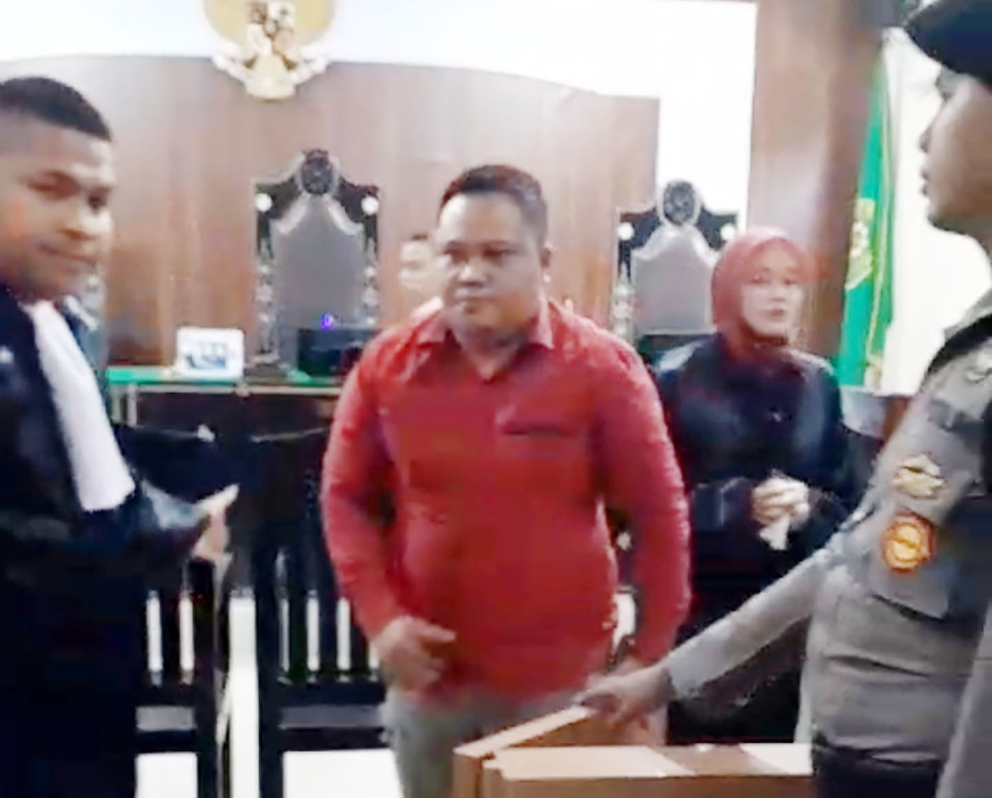 Kades Langko Mawardi usai menjalani sidang putusan di PN Mataram, Senin (5/2).